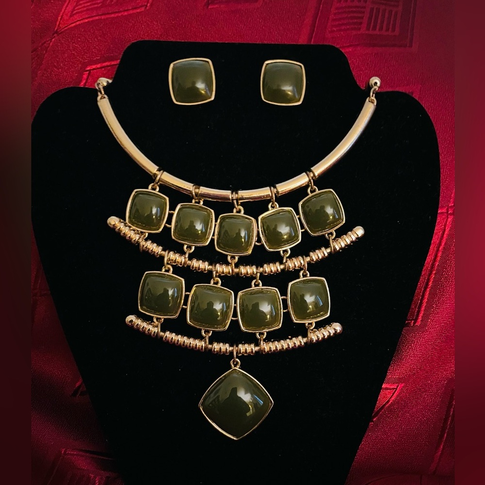 Forest Green Statement Necklace and Earring Set